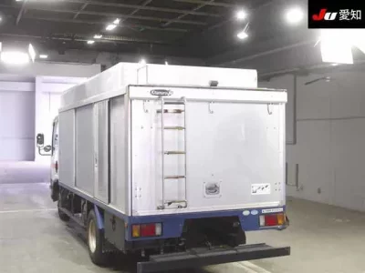 Isuzu ELF