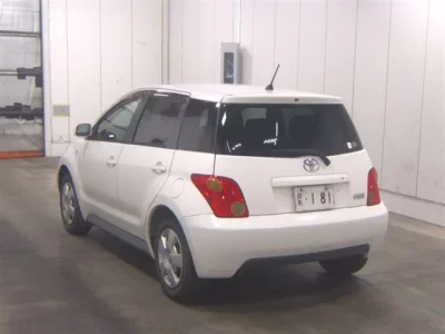 Toyota IST