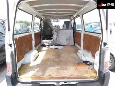 Nissan CARAVAN VAN