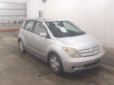 Toyota IST