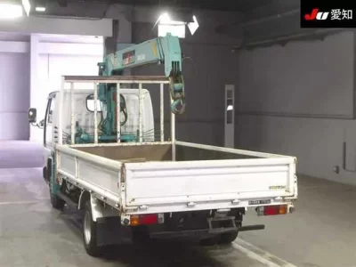 Nissan TRUCK