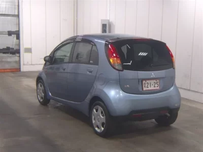 Mitsubishi I