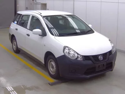 Nissan AD