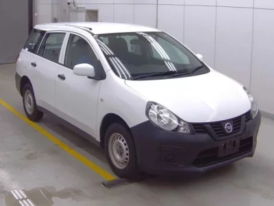 Nissan AD