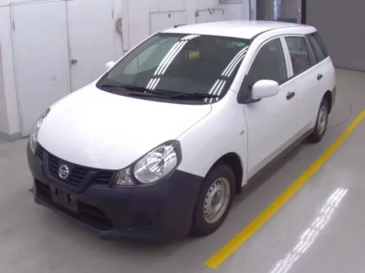 Nissan AD
