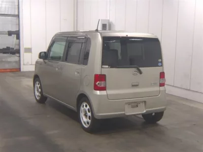 Daihatsu MOVE CONTE