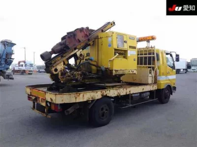 Mitsubishi FUSO FIGHTER