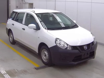 Nissan AD