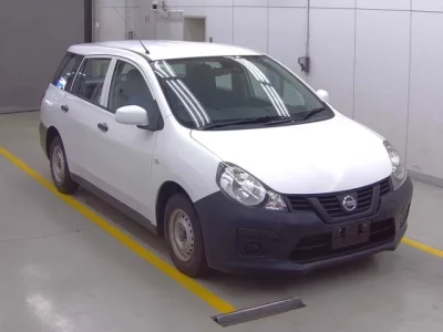 Nissan AD
