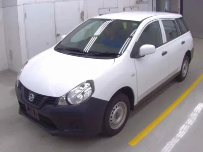 Nissan AD