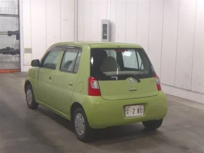 Daihatsu Esse