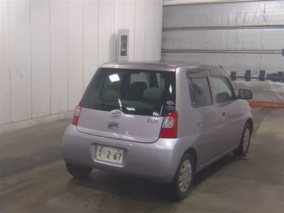 Daihatsu Esse