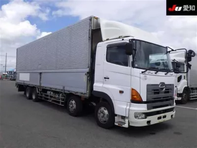 Hino TRUCK