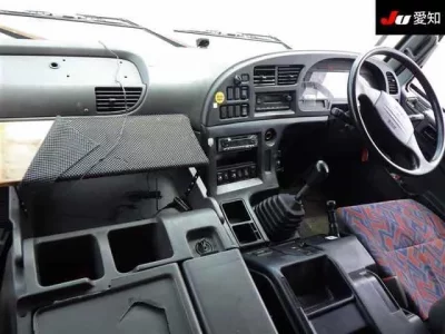 Isuzu TRUCK