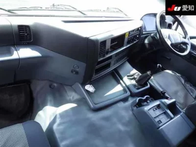 Hino TRUCK