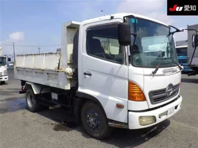 Hino TRUCK