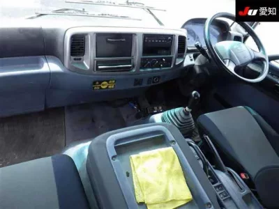 Hino TRUCK