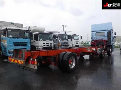 Hino TRUCK