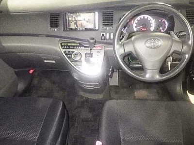 Toyota ISIS
