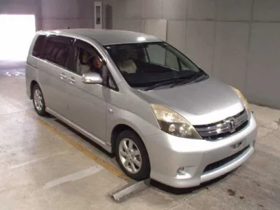 Toyota ISIS