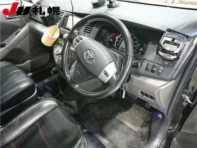 Toyota ISIS