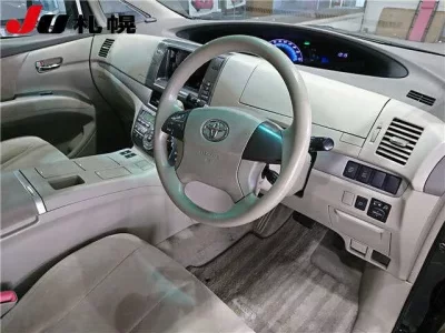 Toyota ESTIMA HYBRID
