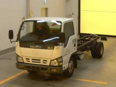 Isuzu ELF