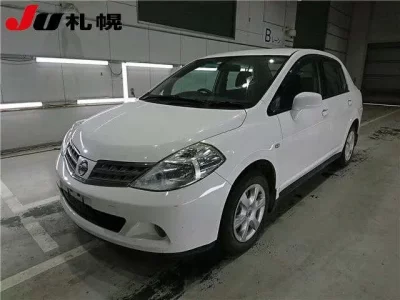 Nissan TIIDA LATIO