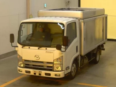 Mazda TITAN