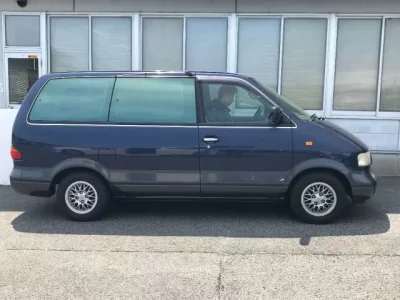 Nissan LARGO