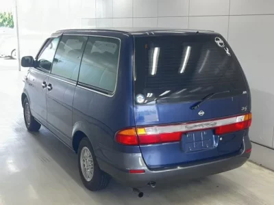 Nissan LARGO