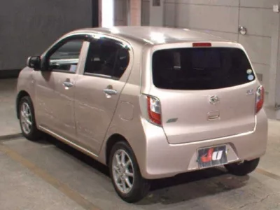 Daihatsu MIRA E S