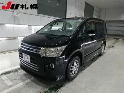 Mitsubishi DELICA D5