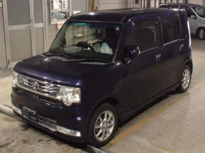 Toyota PIXIS SPACE