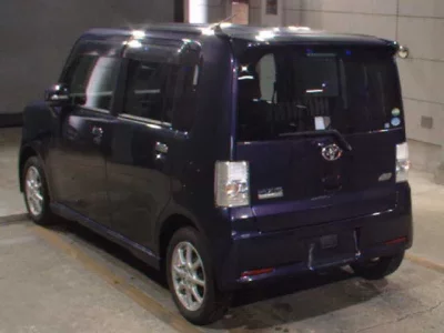 Toyota PIXIS SPACE