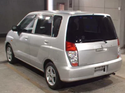 Mitsubishi DINGO