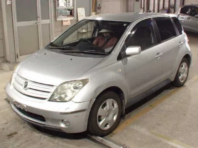 Toyota IST