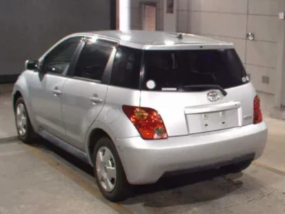Toyota IST