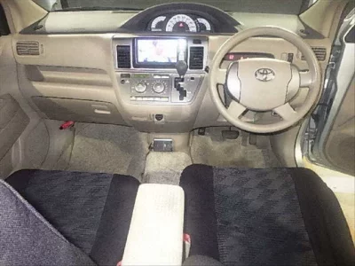 Toyota RAUM