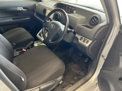 Toyota COROLLA RUMION