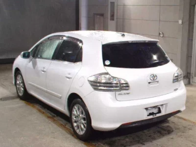 Toyota BLADE