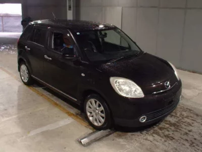 Mazda VERISA