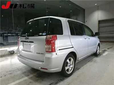 Toyota RAUM