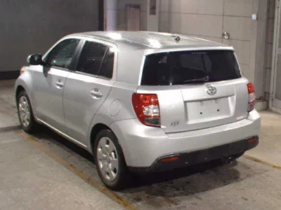 Toyota IST