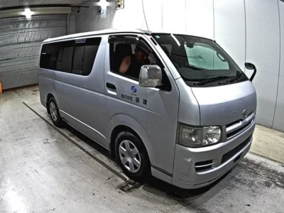 Toyota REGIUS ACE VAN