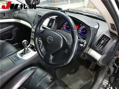 Nissan SKYLINE