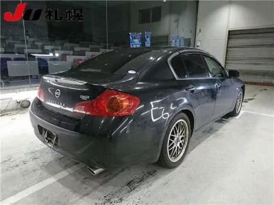 Nissan SKYLINE