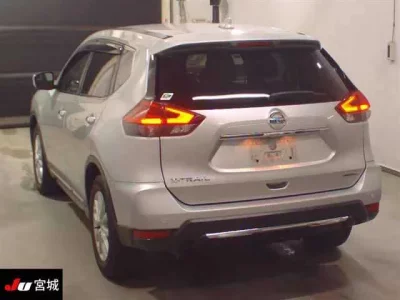 Nissan X-TRAIL