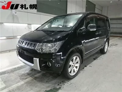 Mitsubishi DELICA D5