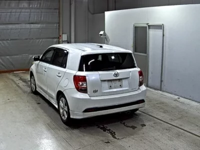 Toyota IST